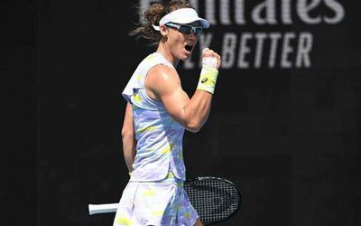 Sam Stosur digs deep in epic first-round Open clash