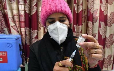 Records show Bihar doctor took 5 Covid vaccine shots, probe ordered