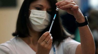 Israel Sticks with 4th Vaccine Shot, Sees Omicron Waning in a Week