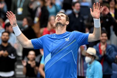 Andy Murray into Australian Open second round after five-set battle