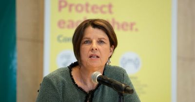 NPHET member expects Ireland to come out of restrictions 'reasonably quickly' ahead of key meeting