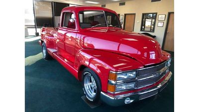 1953 Chevrolet Custom Truck Is Not Easy On The Eyes