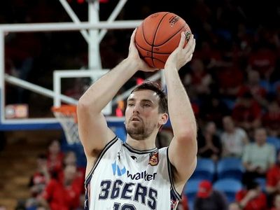 Fast-starting 36ers upset Wildcats in NBL