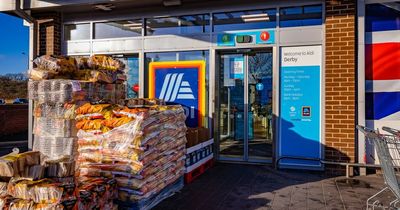 Aldi follows Tesco and opens supermarket where shoppers can't pay with cash or card