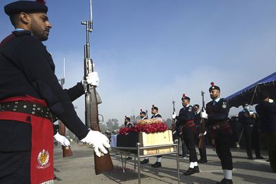 Policeman killed in shoot-out at checkpoint in Pakistani capital