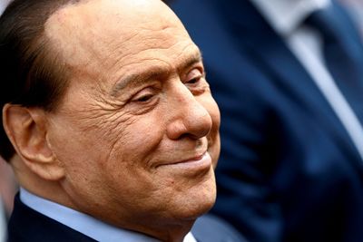 Berlusconi's presidential bid looks doomed, says right-hand man