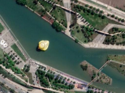 Giant rubber duck spotted in Chile on Google Maps