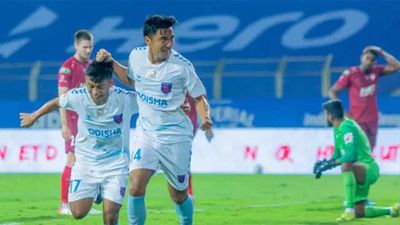 ISL: Odisha keep playoff hopes alive by beating NorthEast United