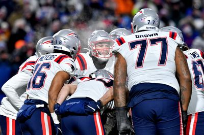 Dante Scarnecchia: Patriots ‘gotta get a better supporting cast’ for Mac Jones