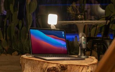 Logitech’s Litra Glow is the perfect little LED for getting into streaming