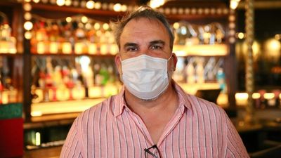 WA COVID-19 close contact rules leave Perth bar owner warning of staff shortages and closures
