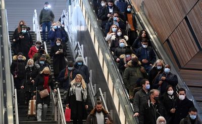 Covid plan B restrictions set to be scrapped as ministers meet to review rules