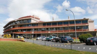 COVID outbreak in Mersey hospital grows to 10 as Tasmania records 1,185 new cases