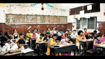 Maharashtra: Education minister-led panel’s report in two months on policy for night institutes