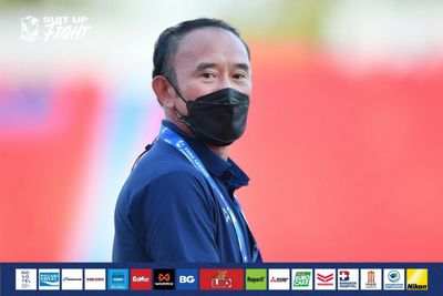 Coach Dusit out, BG appoint Surachai