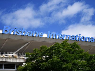 Qld to open final border amid outbreak