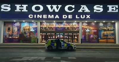 Police called in to deal with gang of 20 youths at Broadway and Stonedale Retail Park