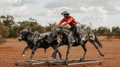 Accidental artist's scrap metal sculptures pay tribute to Australian cattle mustering