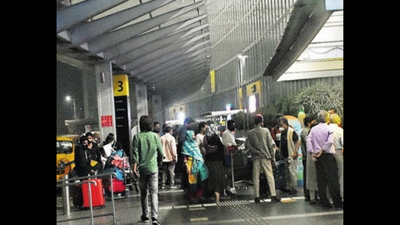 Despite 3rd wave, number of flyers has grown 5 times since 2nd wave in Kolkata