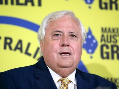 Palmer and McGowan stoush set for court