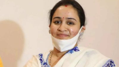 UP elections 2022: Mulayam Singh Yadav's younger daughter-in-law Aparna Yadav joins BJP