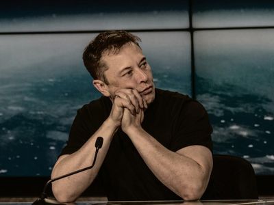 Elon Musk Reiterates Warning About 'Population Collapse:' There Aren't Enough People For Earth, Let Alone Mars