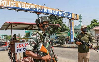 Security forces on high alert along Pathankot-Jammu highway ahead of Republic Day