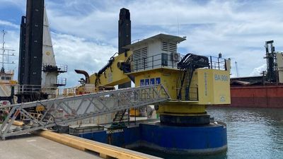 Townsville's $232m port expansion begins, dive operator worries about dredging impacts