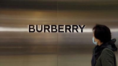 Burberry Lifts Profit Guidance after Full-Price Sales Accelerate