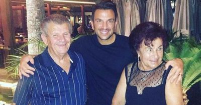 Peter Andre says he just wants to see his mum as Australia travel restrictions finally ease