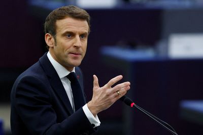 Macron says EU must work on new security pact to put to Russia