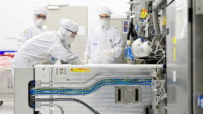 Chip Gear Maker ASML Tops Views On Earnings, Misses On Sales