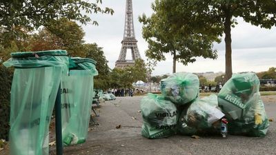 Paris unveils beauty manifesto to restore 'trashed' capital's lustre