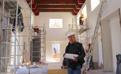 Mexican millionaire builds controversial replica of mansion