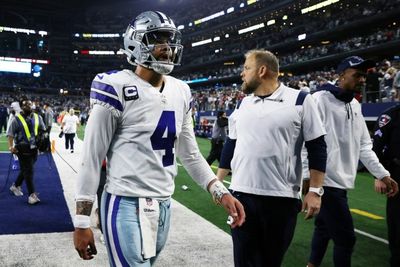 Cowboys quarterback Prescott sorry over officials jibe