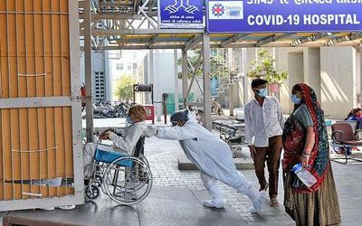 India’s new COVID-19 cases cross 3-lakh mark on January 19, 2022
