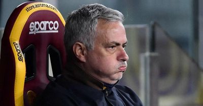 Jose Mourinho finds walls closing in on him at Roma as familiar criticism reappears