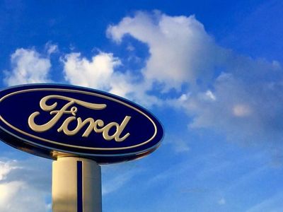 Ford's Stock Pulls Back, But Here's Why Bulls May Soon Regain Control