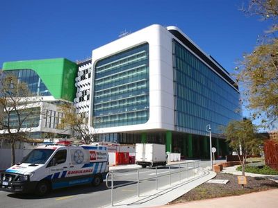 Court fight over Perth hospital drags on