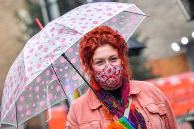 Face masks make people look more attractive, study says