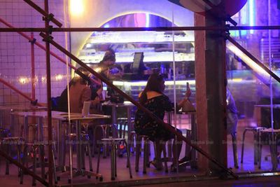 Fewer Covid control zones, drinking hours extended