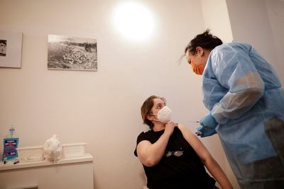 Romania daily COVID-19 cases at record high