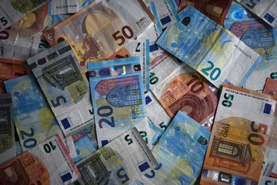 Da Vinci should grace new euro notes, says Lagarde