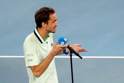 Daniil Medvedev says jeering fans ‘probably have a low IQ’ after Australian Open win over Nick Kyrgios