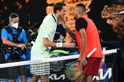 Medvedev silences Kyrgios 'big show' to crank up title bid