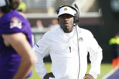 Colts’ Scottie Montgomery a finalist for Panthers OC job