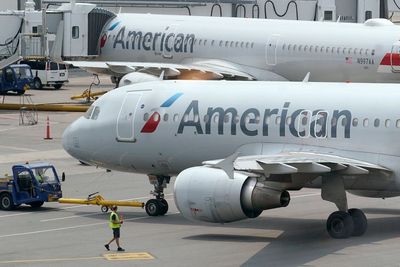 London-bound jet returns to Miami over maskless passenger