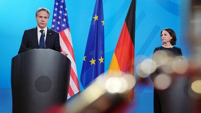 Putin is challenging Ukraine's "right to exist," Blinken says