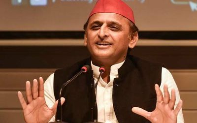 Akhilesh tries to get OBC, Dalit votes