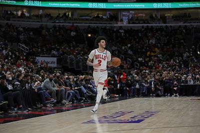 Lonzo Ball to undergo knee surgery, out 6-8 weeks: Bulls